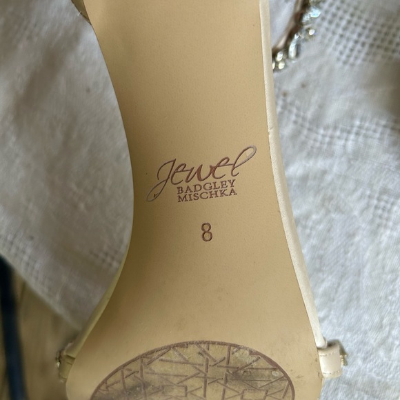 Jewel by Badgley Mischka heels - Picture 12 of 12